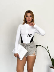 10 Number Yarışçı Beyaz Uzun Kollu Bluz Crop - touzmoda