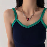 Kırmızı Gotik Kalp Tasarımlı Kolye