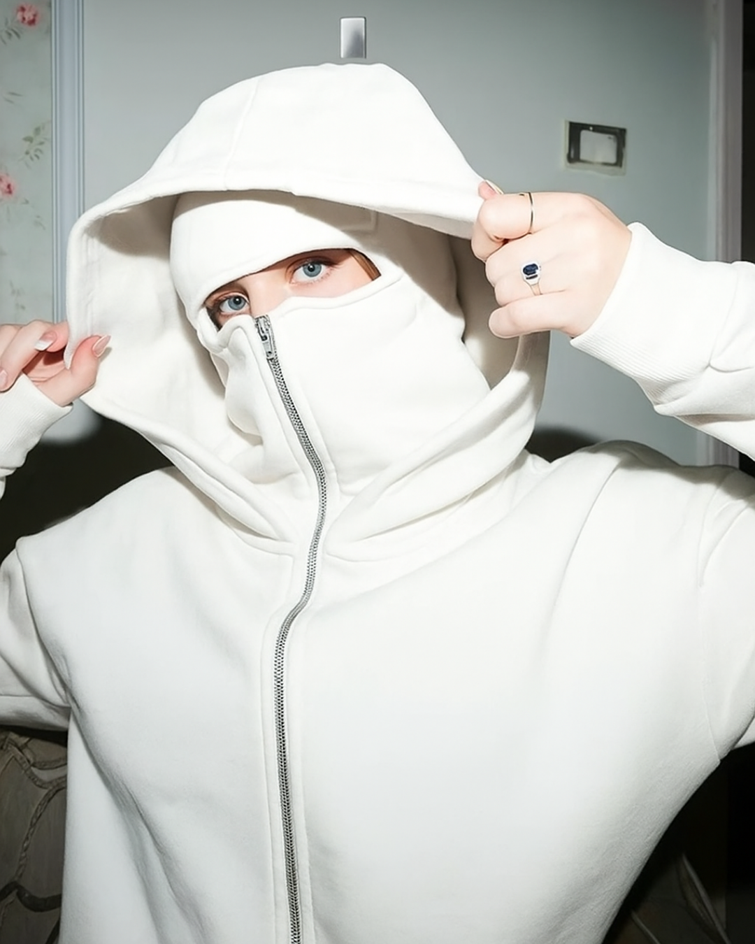 Hystapia Maske Detaylı Oversize Fermuarlı Ecru Unisex Kapüşonlu Hırka