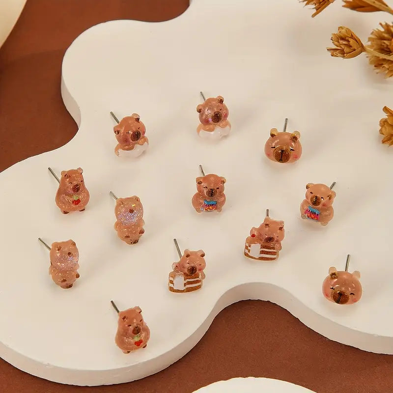 Sevimli Capibara Tasarımlı Küpe Seti