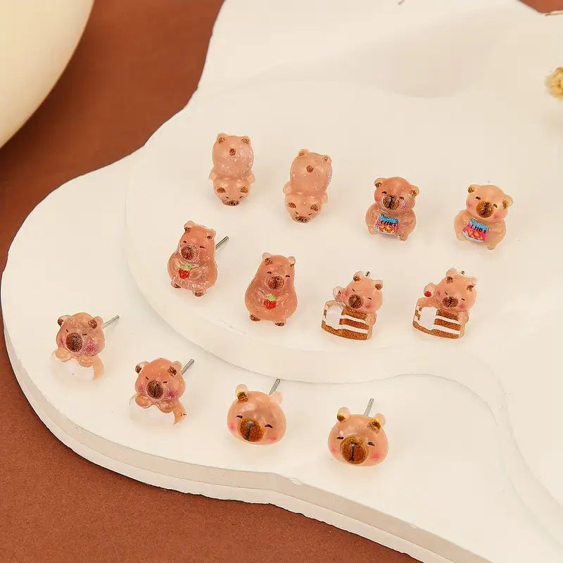 Sevimli Capibara Tasarımlı Küpe Seti