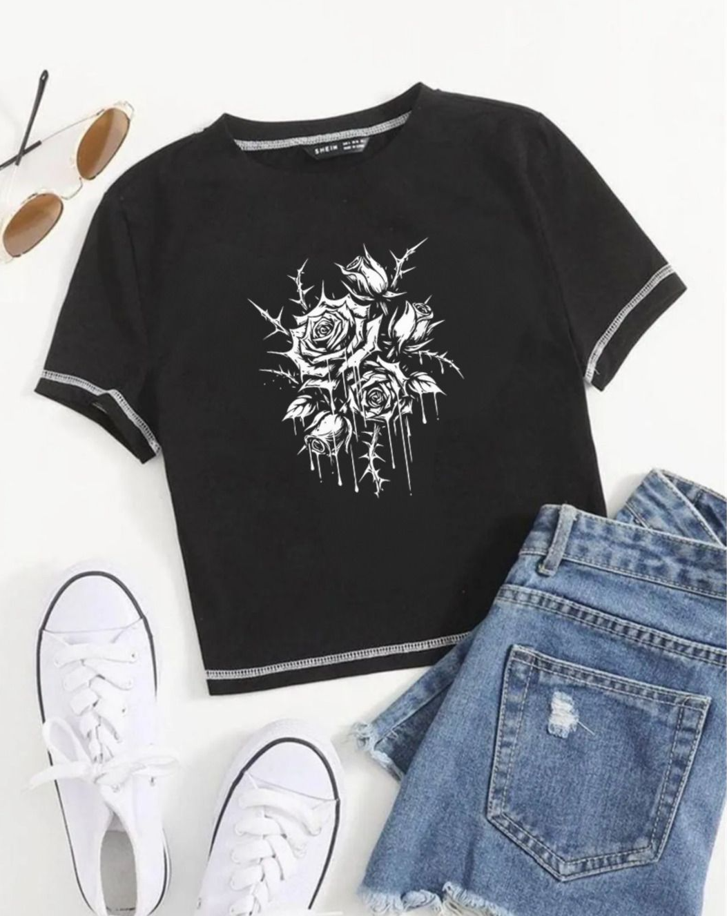 Rose Baskılı Ters Dikiş Siyah Crop