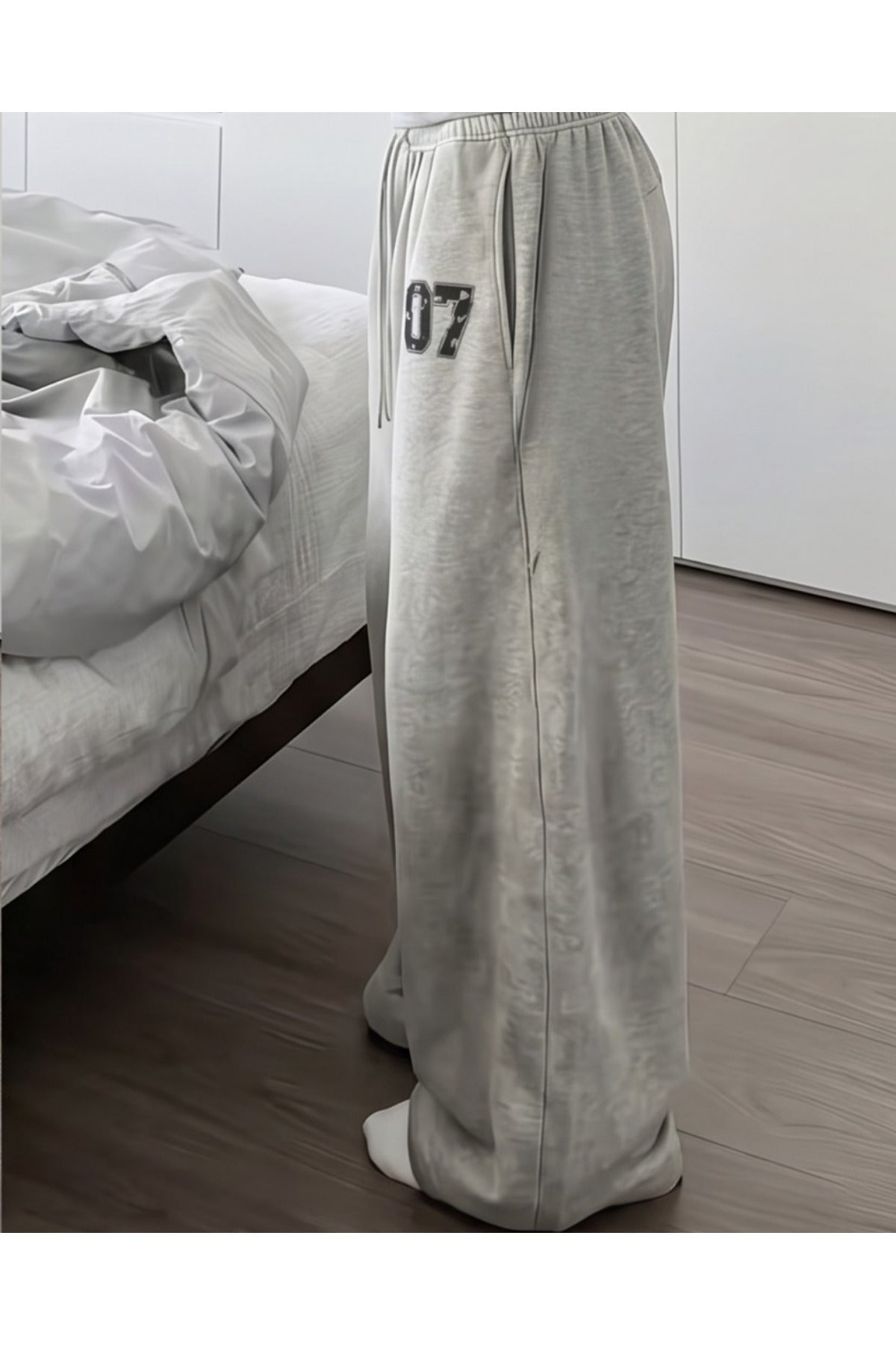 07 Number Baskılı Oversize Baggy Eşofman Altı