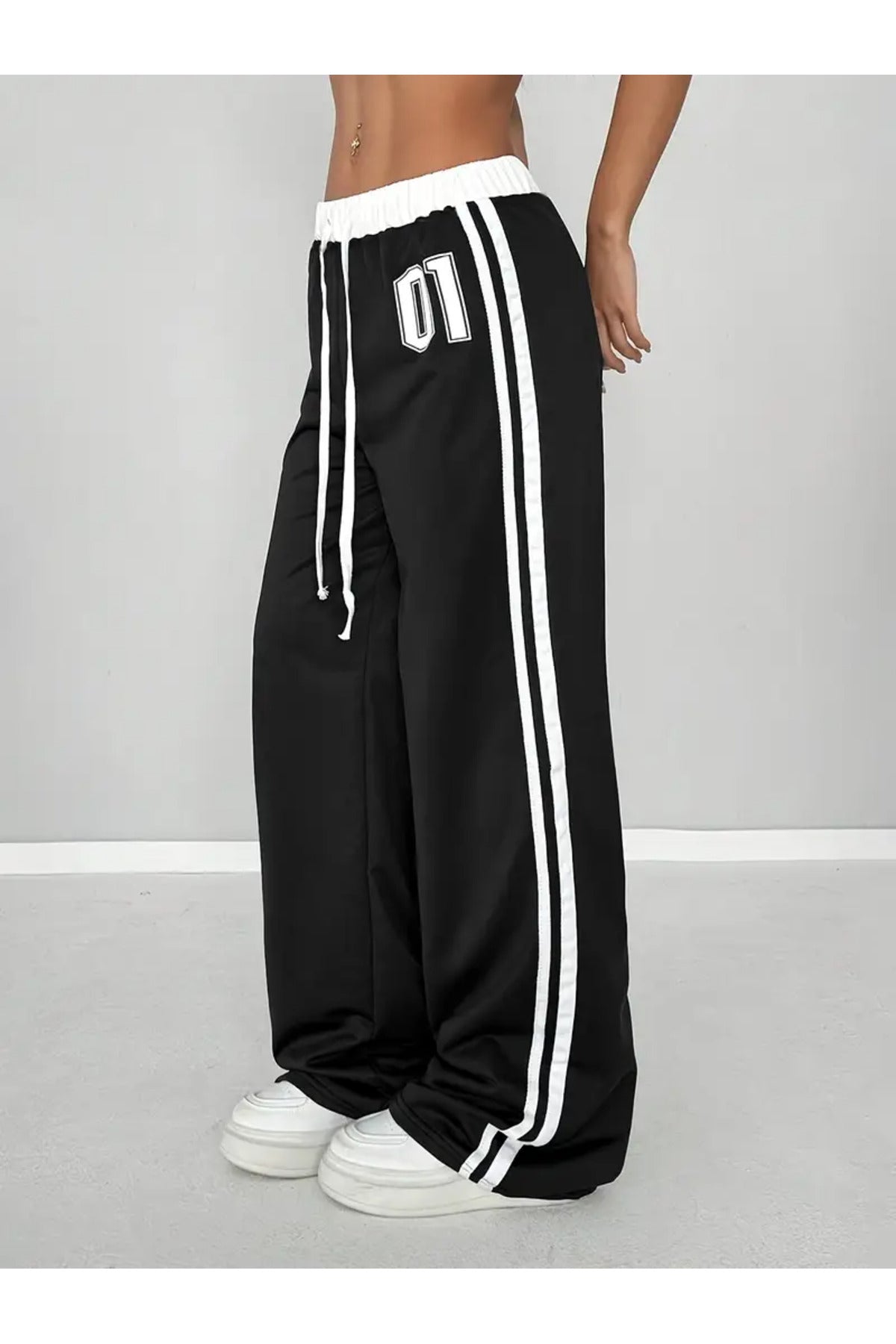 01 Number Oversize Bel İp Detaylı Baggy Eşofman Altı
