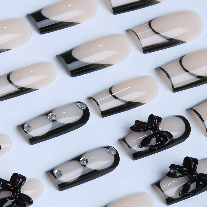 Gothic Ribbon Takma Tırnak