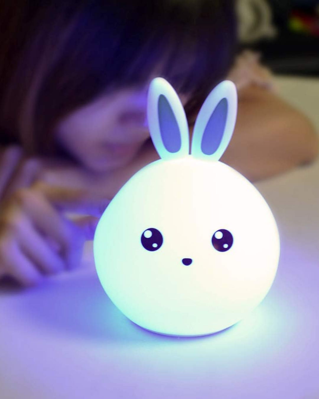 Slikon Renkli Şarj Edilebilir Tavşan Dokunmatik Gece Lambası