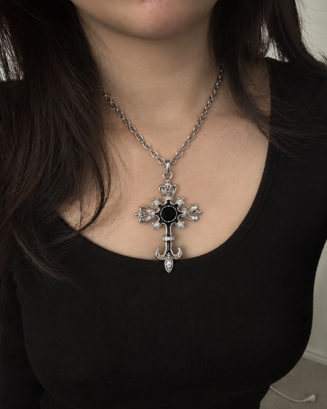 Vampire Romance Black Gem Cross Kolye