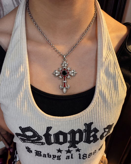 Gothic Royalty & Zambak Motifli Gotik Haç Kolye