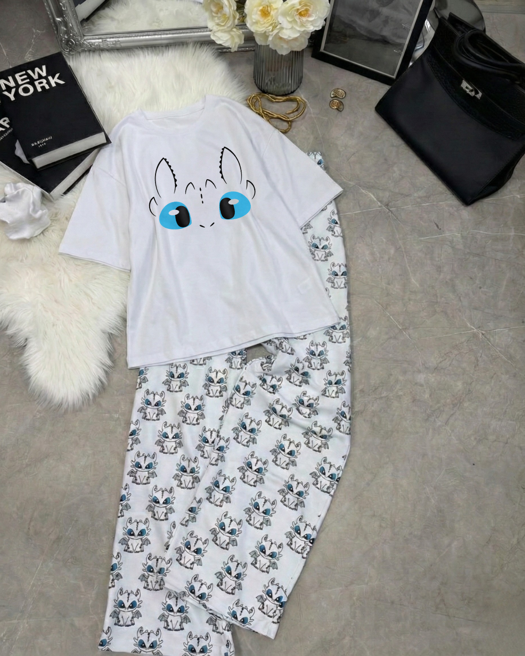 Dişsiz Tasarımlı Alt Üst Eşofman Takımı