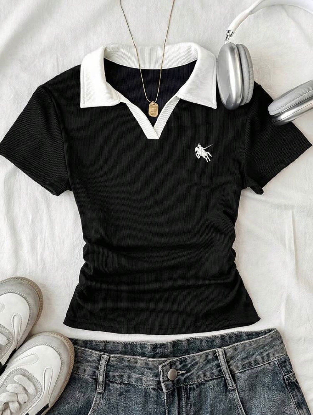 Solo Polo Yaka Nakişli Büzgülü Bluz