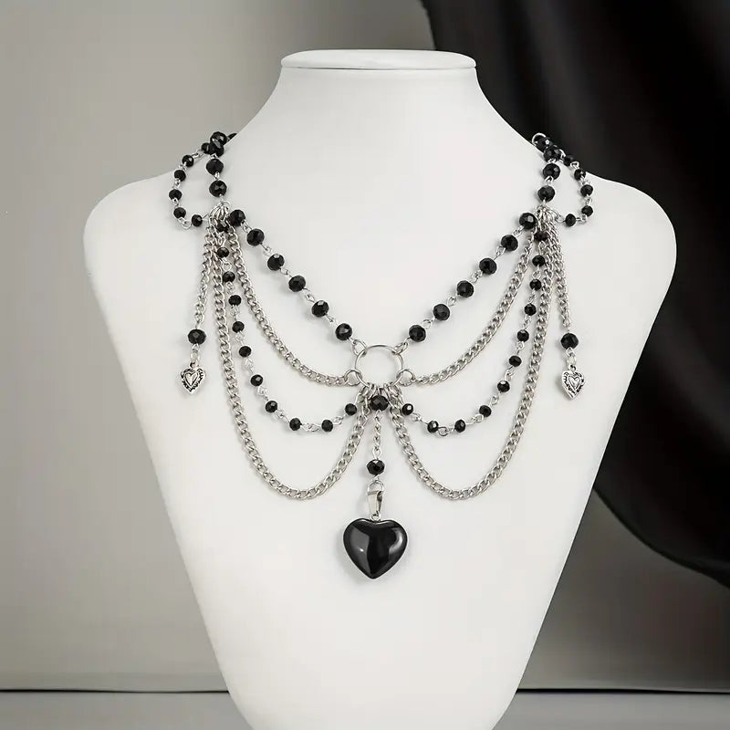 Retro Gothic Heart İnci Detaylı Kolye