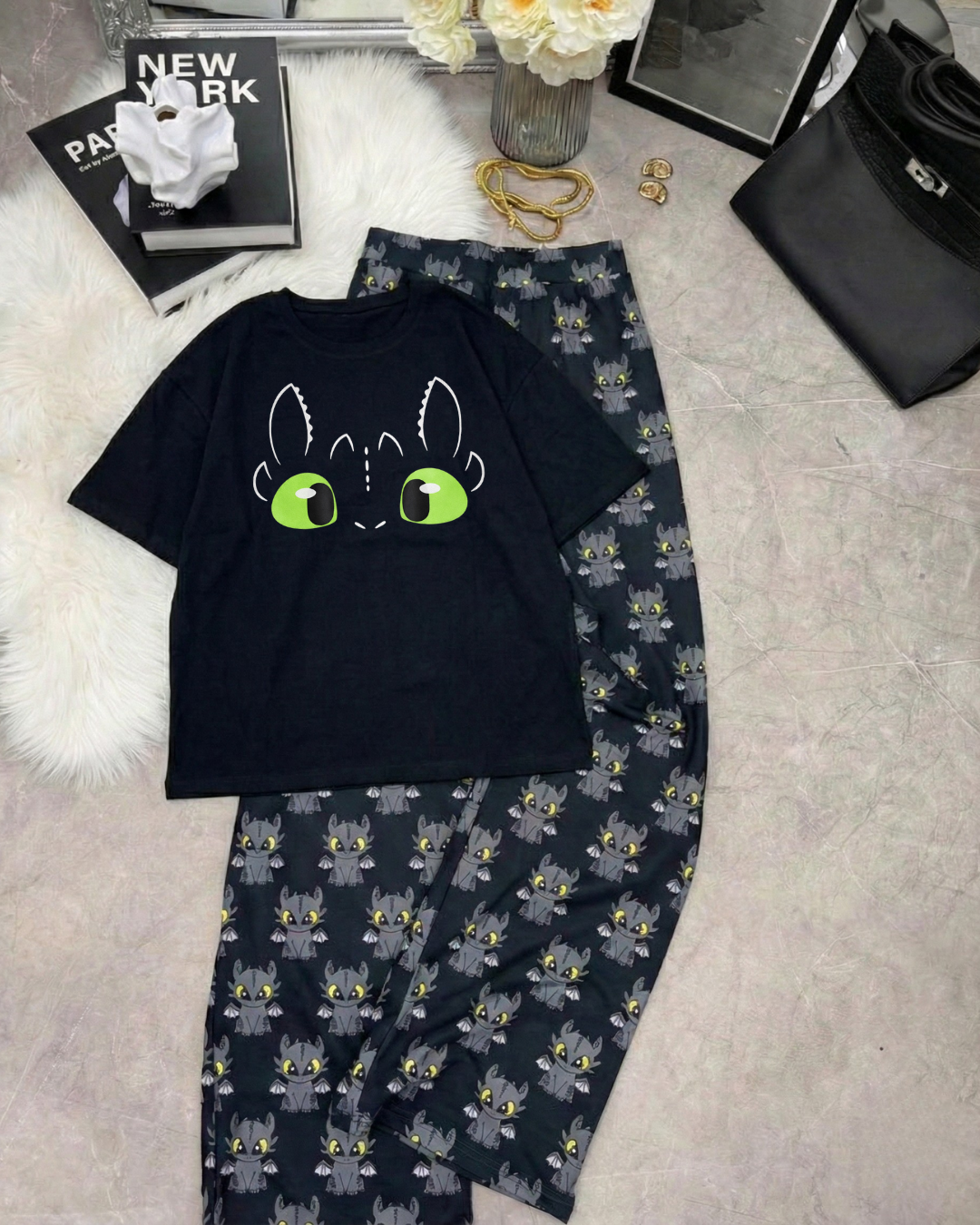 Dişsiz Tasarımlı Alt Üst Eşofman Takımı