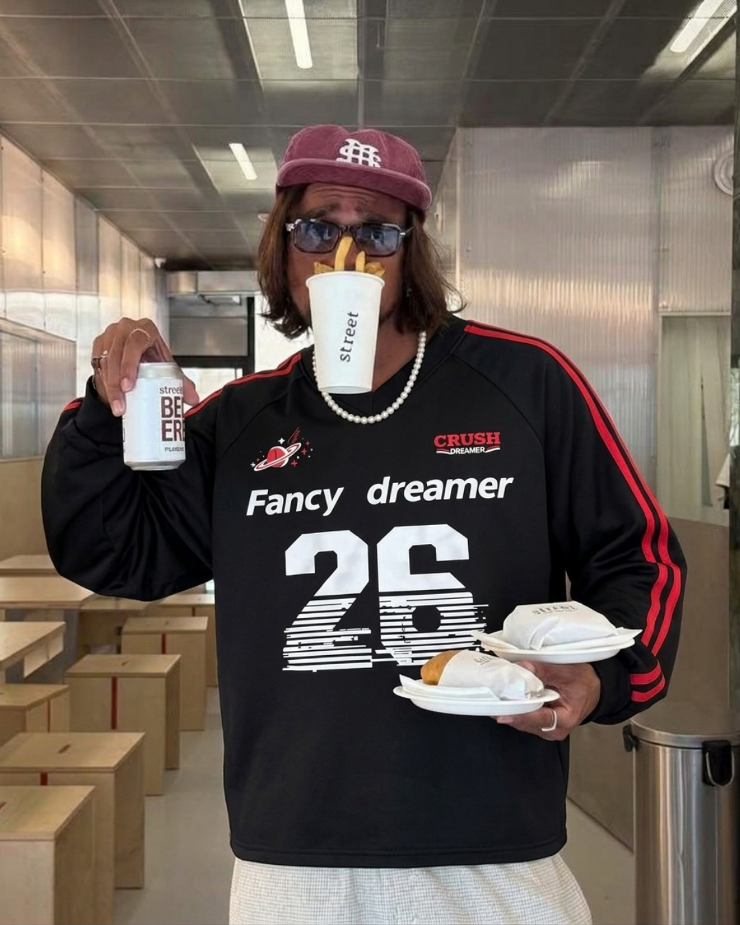 Oversize Fancy Dreamer 26 Baskılı V Yaka Sweatshirt