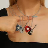 Karanlıkta Parlayan Pena Detaylı Gitar Kolye Detaylı Kolye