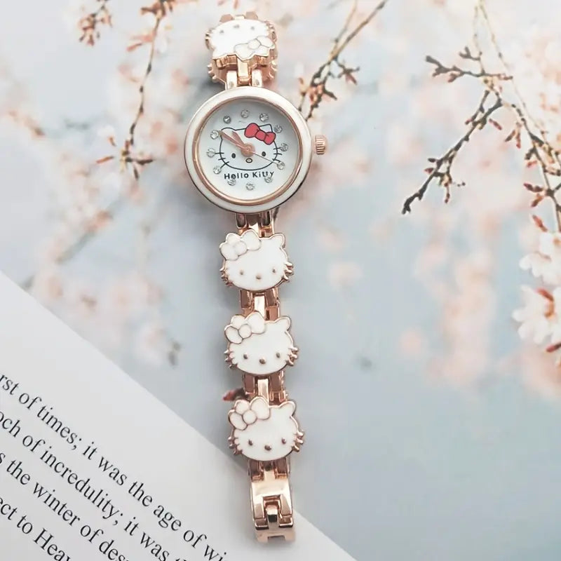 Hello Kitty Detail Kol Saati