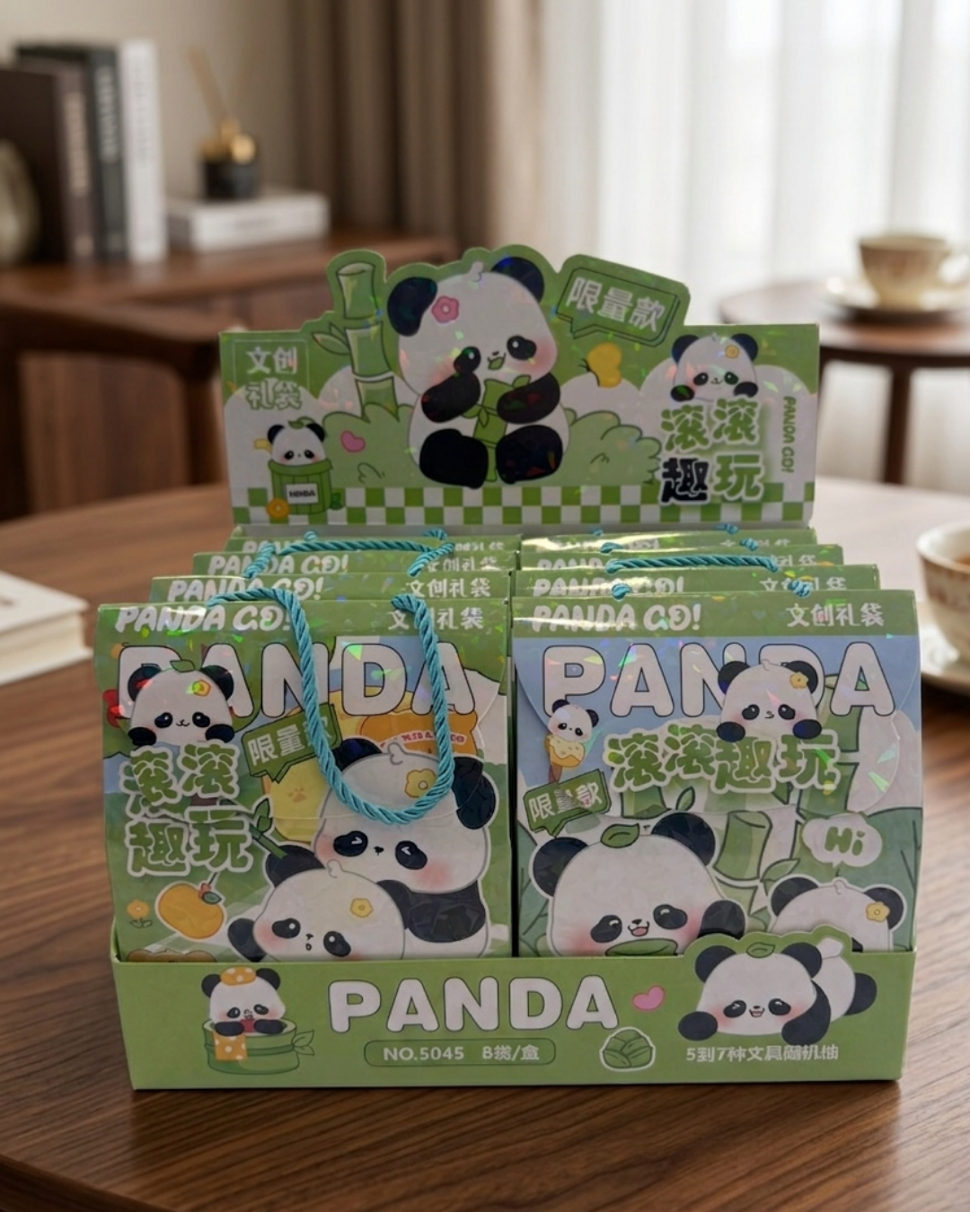 Panda Go! Temalı 8 Parça Sürpriz Kırtasiye Seti