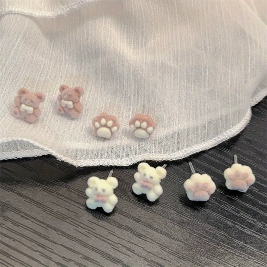 Sevimli Bear Tasarımlı Küpe Seti