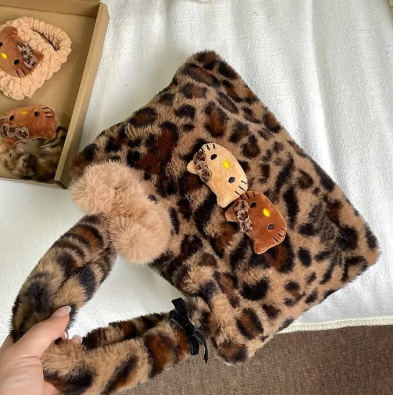 Sanrio Hello Kitty Peluş Omuz Çantası