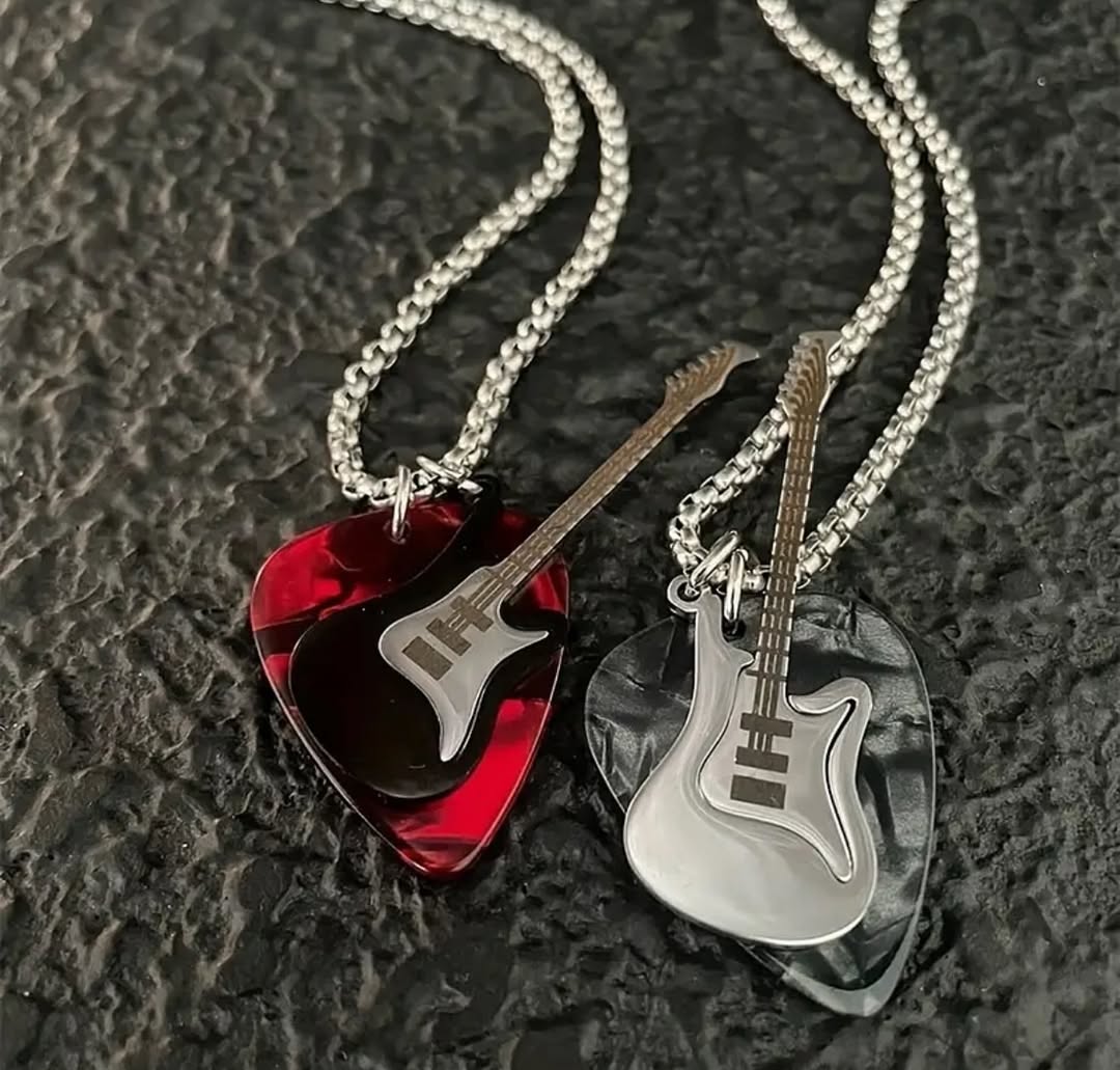 Karanlıkta Parlayan Pena Detaylı Gitar Kolye Detaylı Kolye