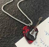 Karanlıkta Parlayan Pena Detaylı Gitar Kolye Detaylı Kolye