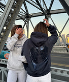 Pul Detaylı Sırt Kelebek İşlemeli Hoodie Sweatshirt