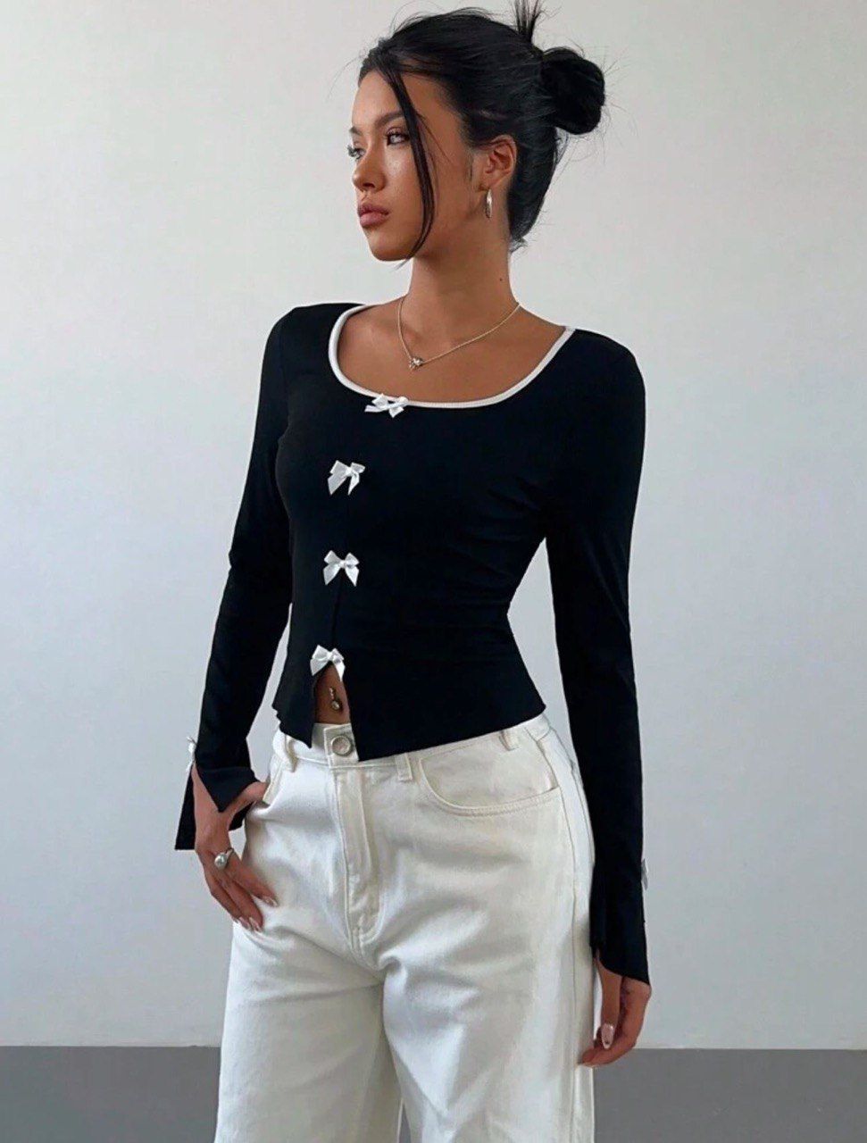 Y2k Kurdele Detaylı Büzgülü Yaka Uzun Kol Retro Crop Bluz