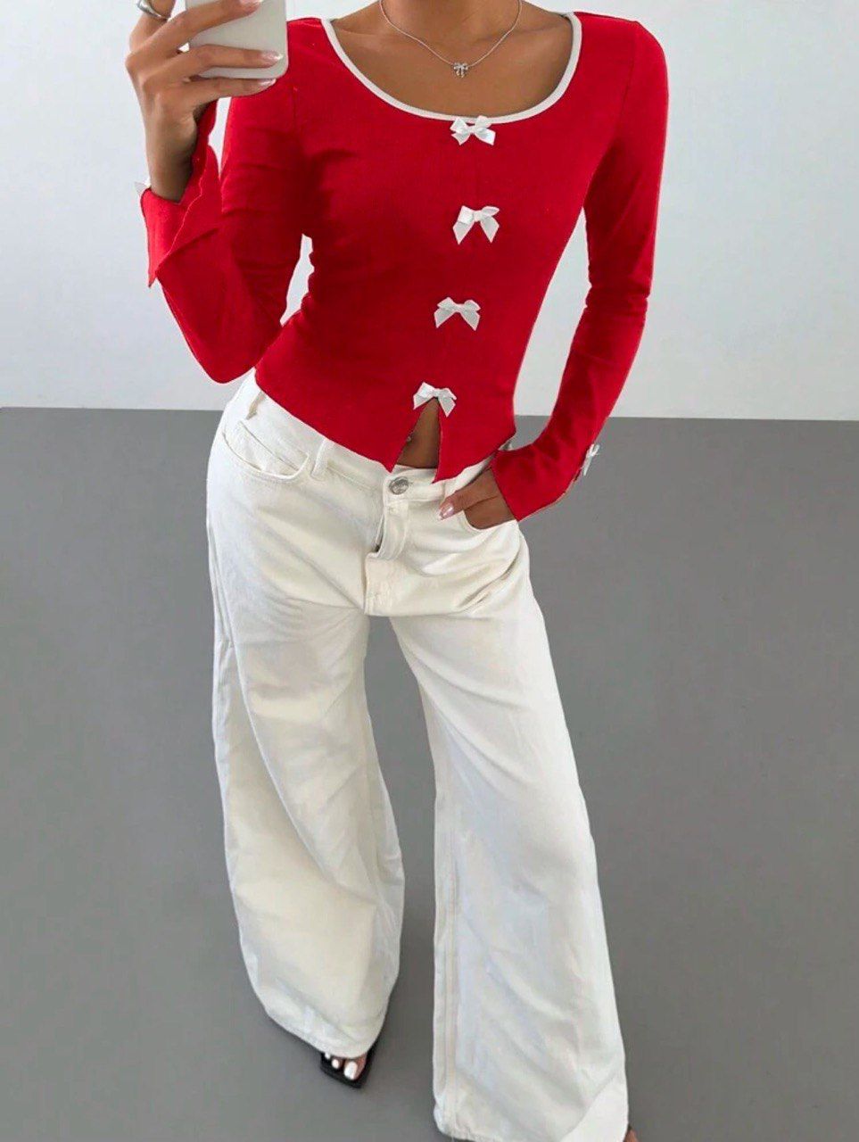 Y2k Kurdele Detaylı Büzgülü Yaka Uzun Kol Retro Crop Bluz