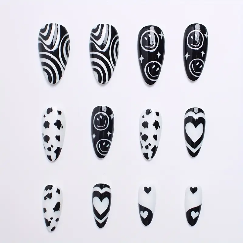 Y2K Smile Takma Tırnak