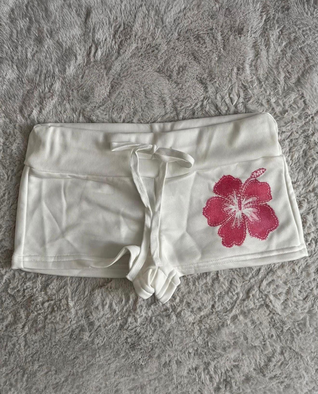 Pembe Sakura Flower Mini Şort