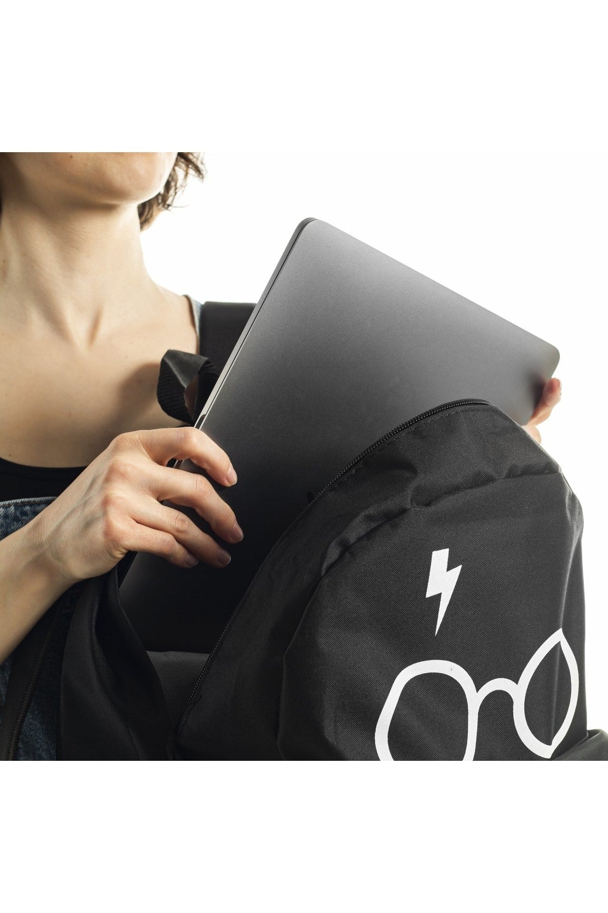 Arde Moda Hp Baskılı Laptop Sırt Çantası Piersingli