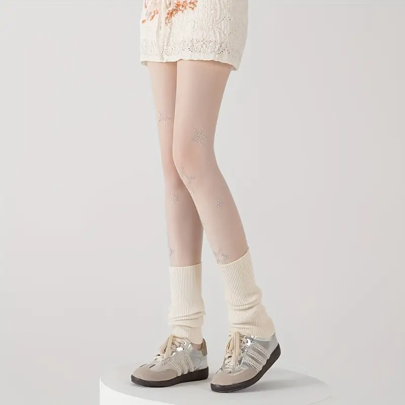 Yıldız İşlemeli Desenli Ithal Külotlu Çorap