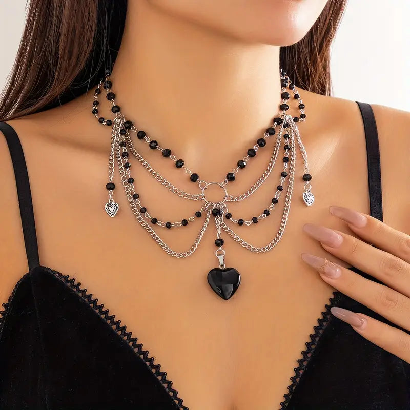 Retro Gothic Heart İnci Detaylı Kolye