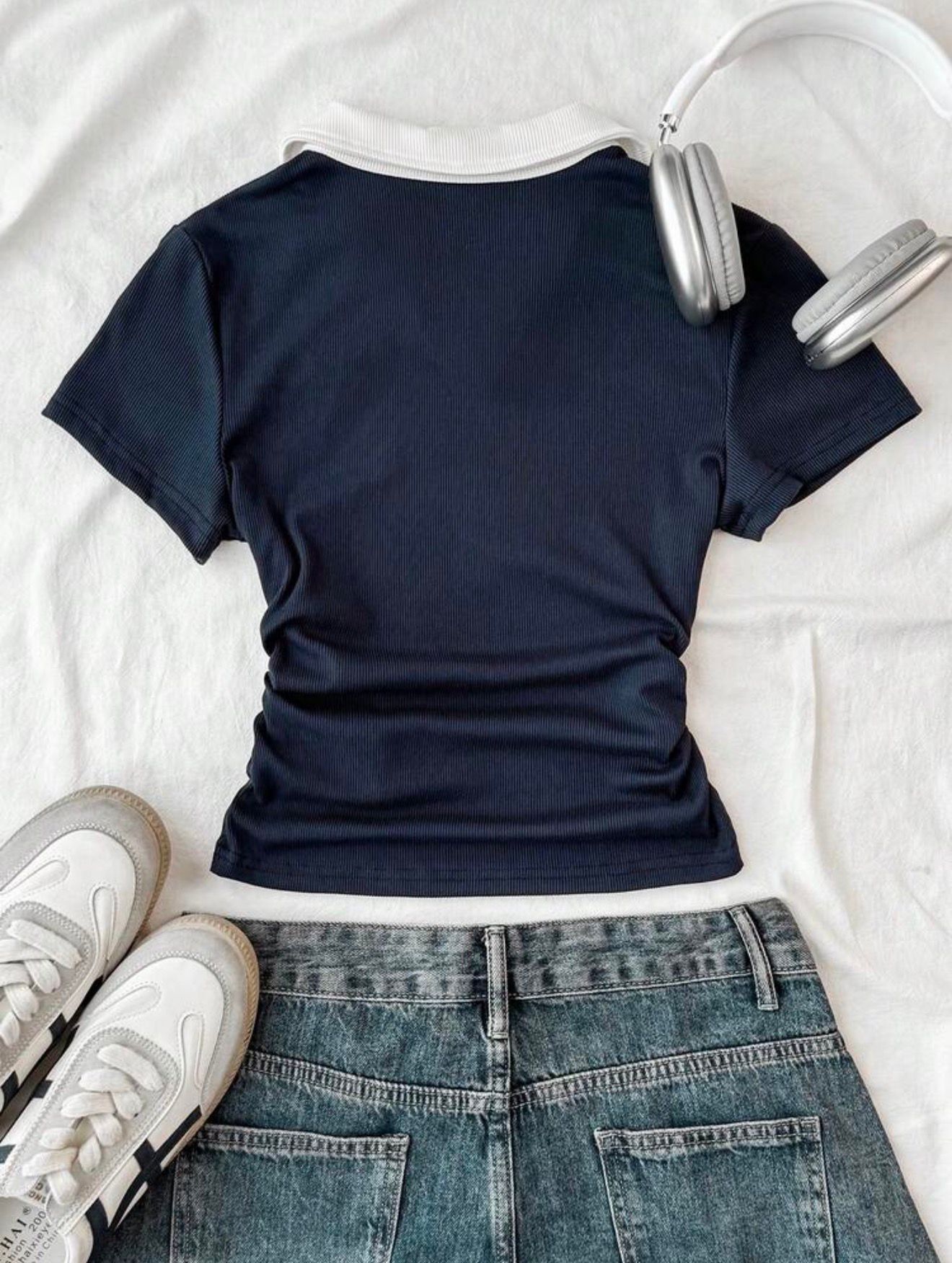Solo Polo Yaka Lacivert Nakışlı Büzgülü Bluz