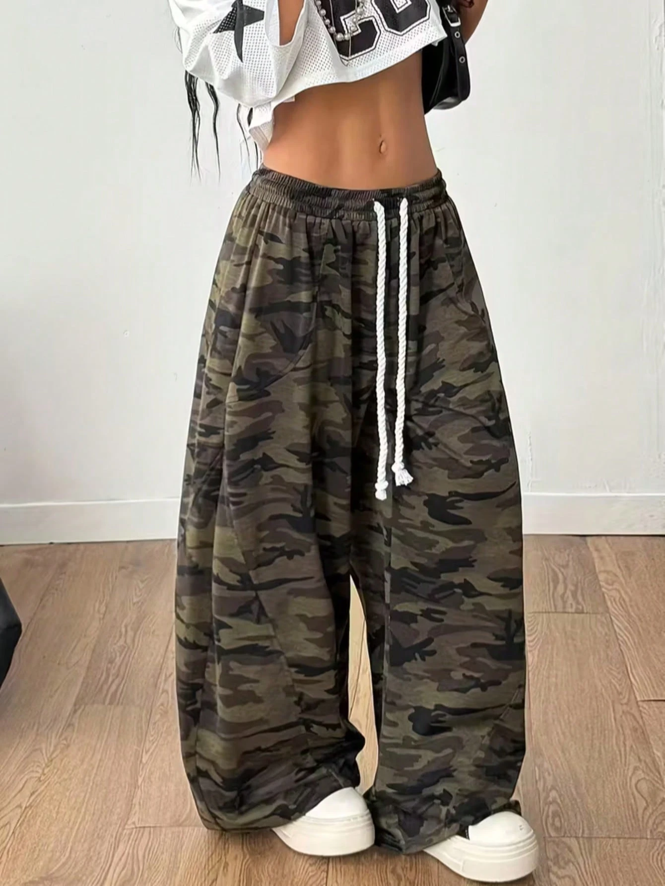 Kahverengi Kamuflaj Detail Baggy Eşofman Altı