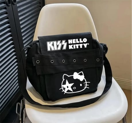 Kiss X Hello Kitty RocknRoll Partnership Baskılı Postacı Çantası