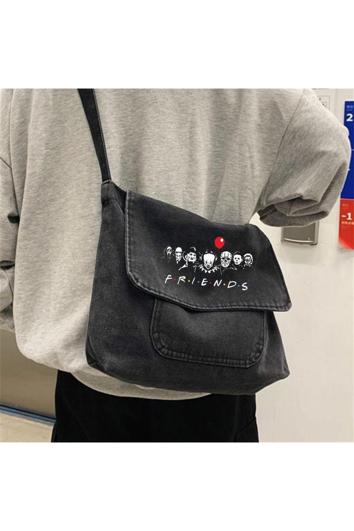 M  Friends Baskılı Vintage Unisex Gri Kot Postacı Çantası