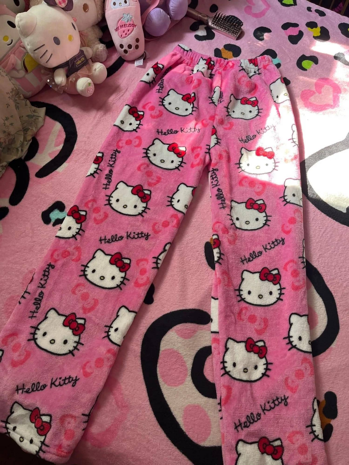 Pembe Peluş Hello Kitty Eşofman Altı