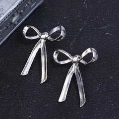 Ribbon Detaylı Silver Küpe