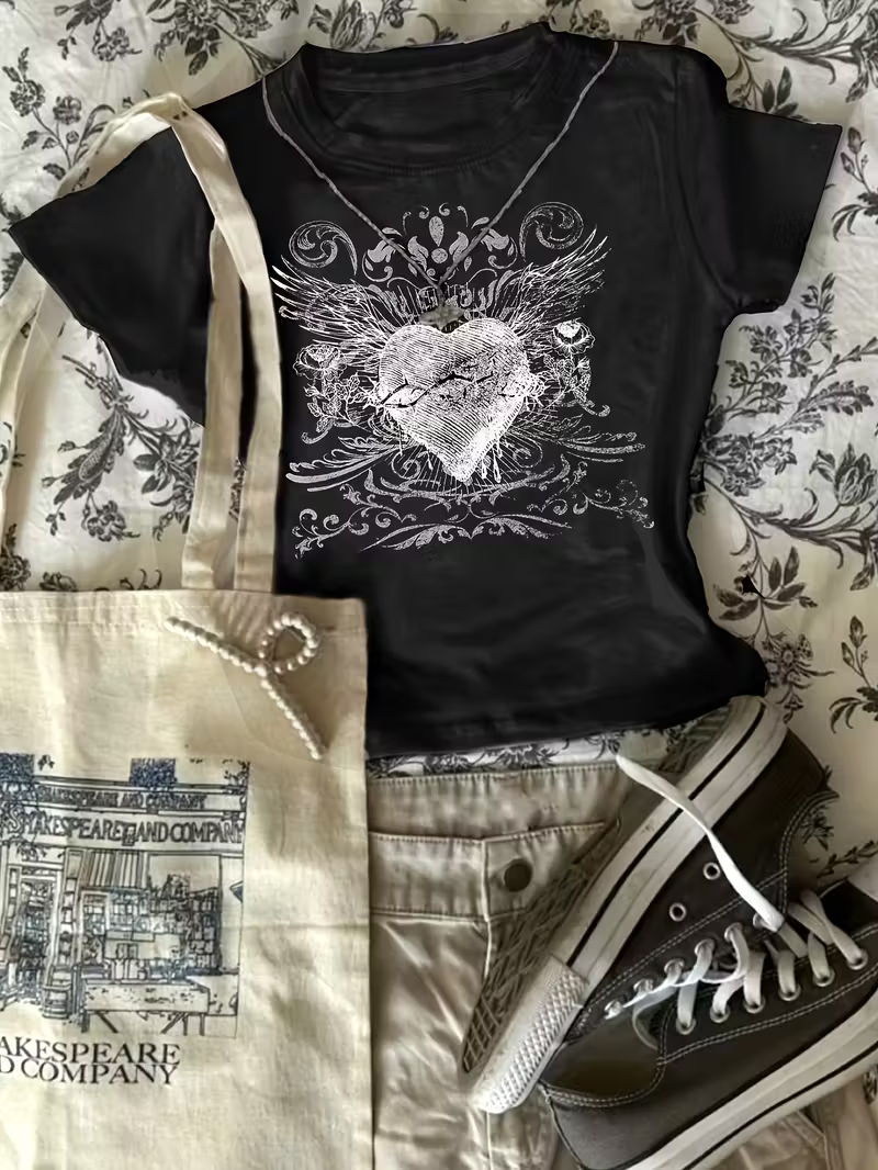 Kemer Boy Gothic Heart Crop Bluz