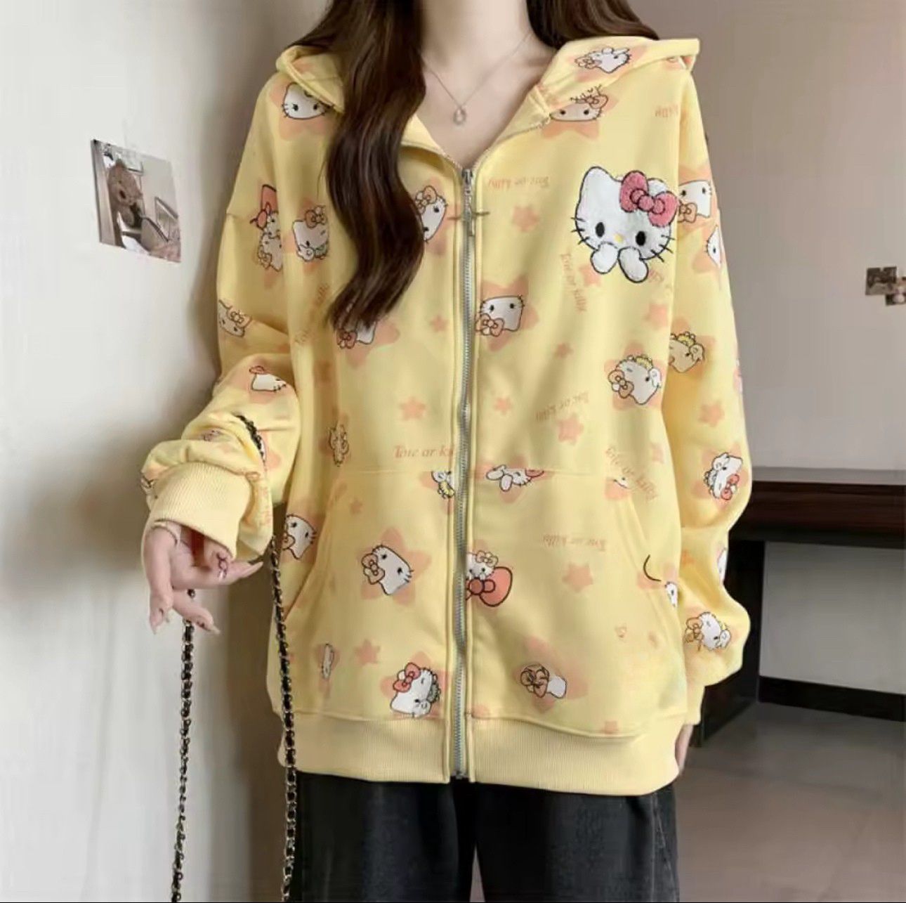 Hello Kitty Detaylı Fermuarlı Kapüşonlu Hırka