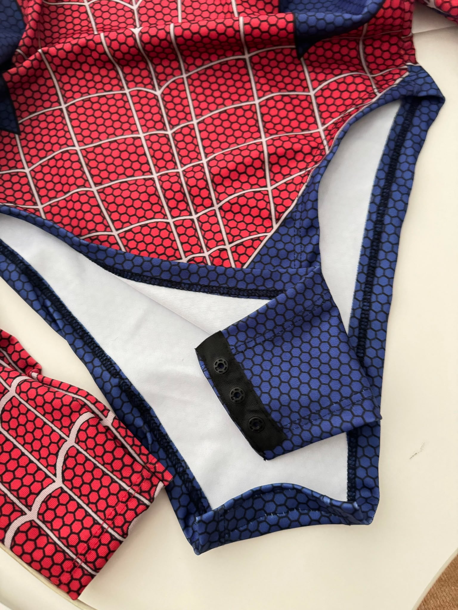 Uzun Kollu Spider Çıtçıtlı Crop Bluz