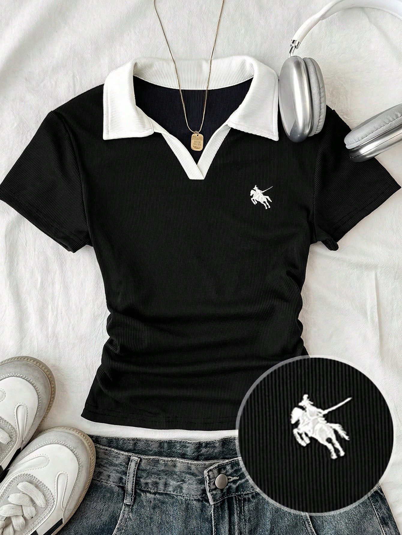 Solo Polo Yaka Nakişli Büzgülü Bluz