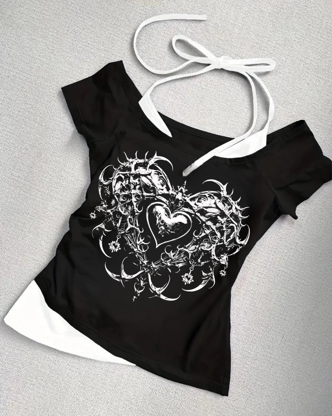 Siyah Gothic Love Yaka Ek Askılı Kısa Kollu Full Body Crop