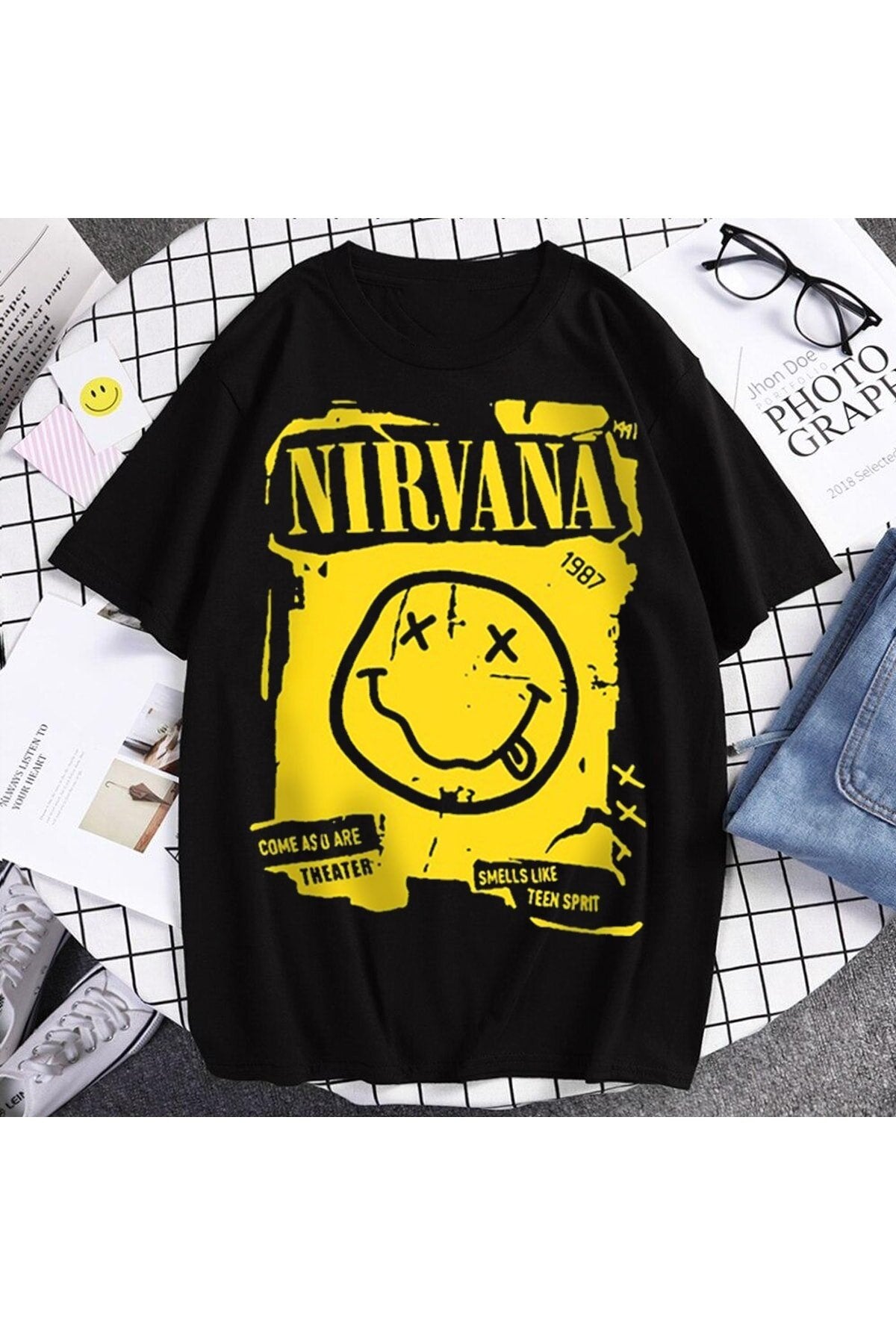 Siyah Renk Nirvana Baskılı Geniş Kesim Unisex Rock Metal T-shirt