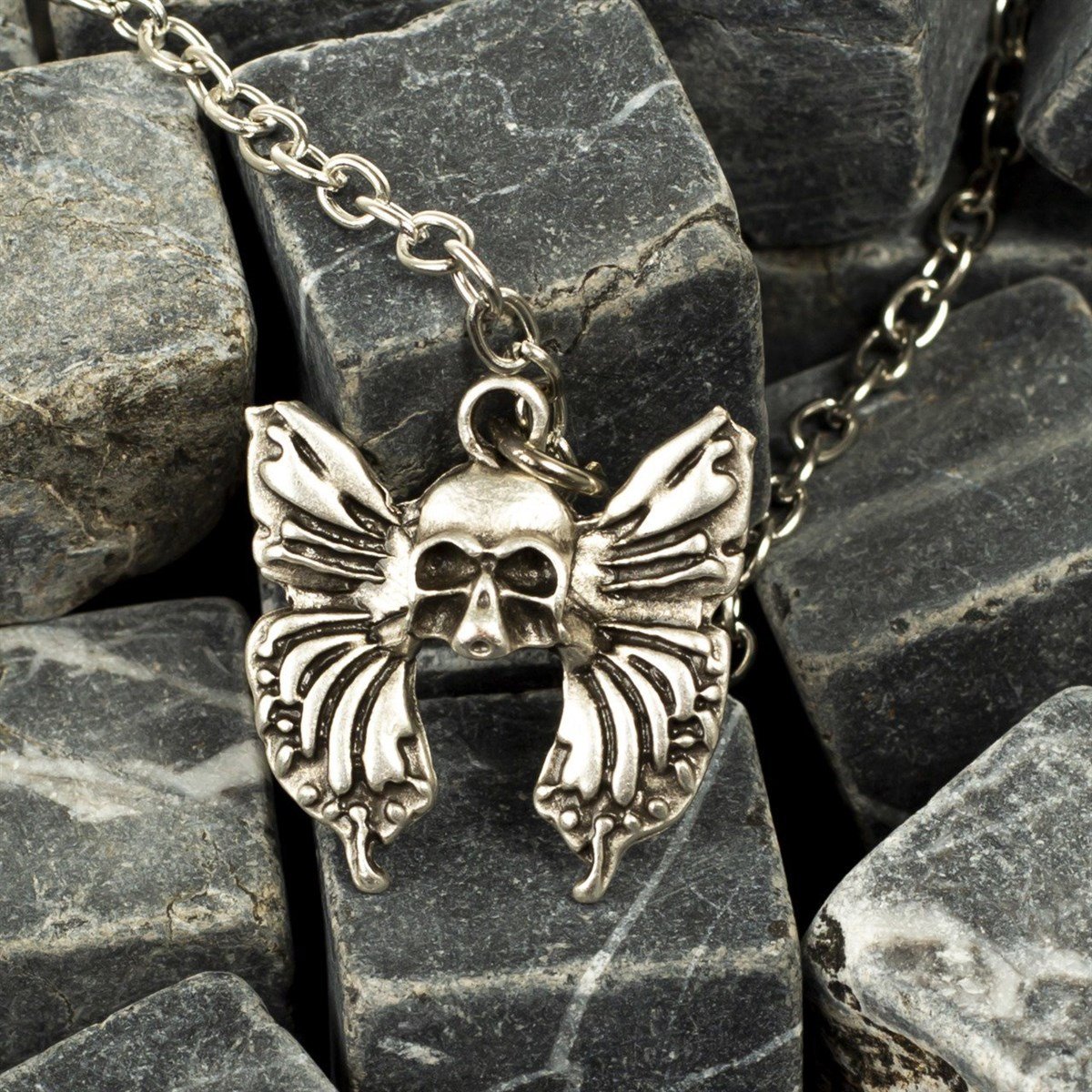 Skull and Butterfly Necklace Kolye