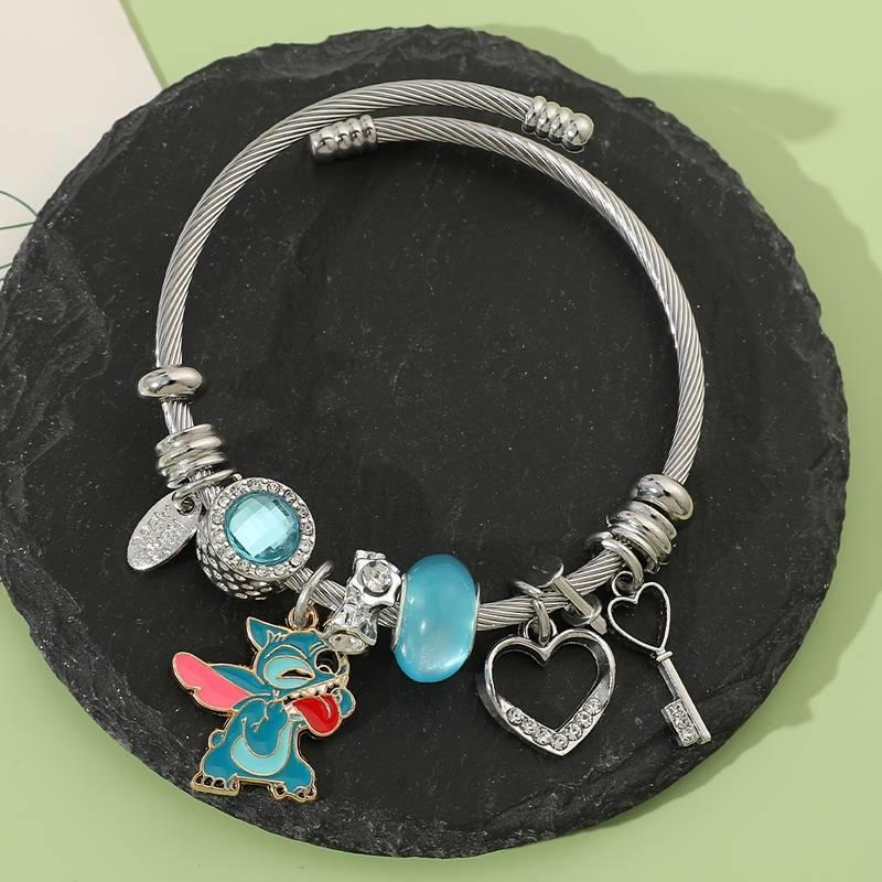 Stitch Detaylı Zirkon Charm Bileklik