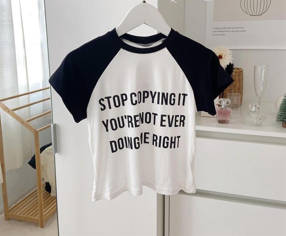 Stop Copying Me Baskılı Reglan Kol Beyaz Crop