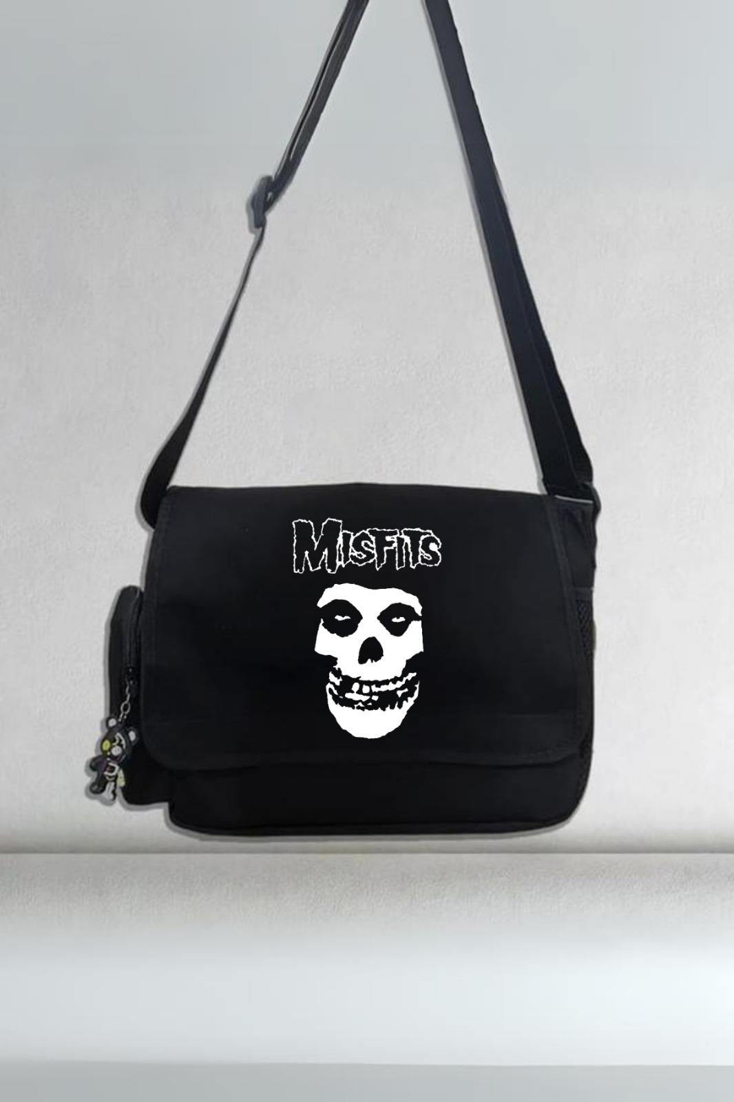 The Misfits Unisex Siyah Postacı Çantası