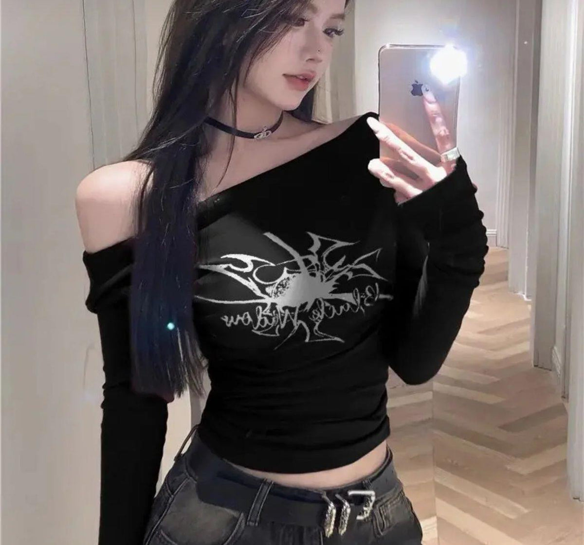 Uzun Kol Streetwear Black Spider Retro Crop