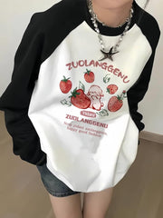 Vintage Reglan Uzun Kollu Strawberry Baskılı Beyaz T-Shirt